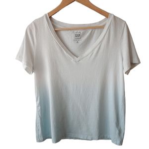 Gap Organically Grown Cotton Short Sleeve Blue and White Ombre Shirt Size M